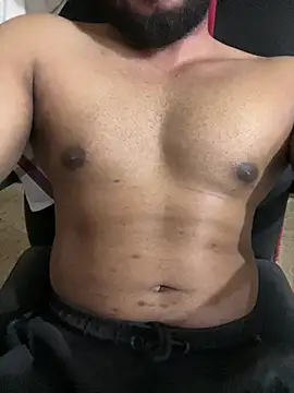 Snapshot of silent_heart_13 chatting on 03/31/26, 04:18 silent heart 13 online show from 03/31/26, 04:18