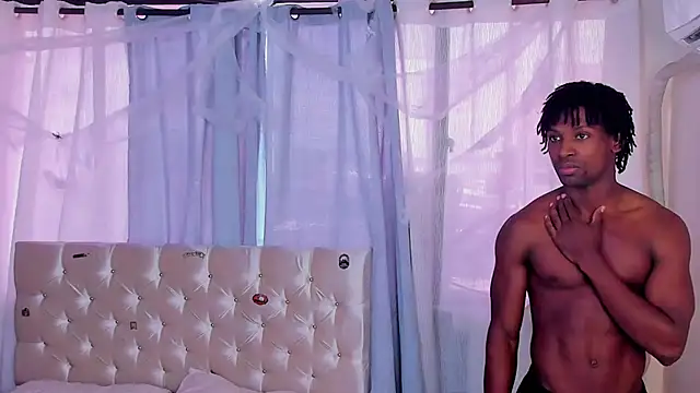 Snapshot of tau_montes chatting on 10/15/25, 04:40 tau montes online show from 10/15/25, 04:40