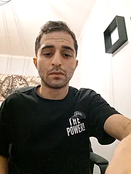 Snapshot of zaikman19 chatting on 05/01/26, 12:04 zaikman19 online show from 05/01/26, 12:04