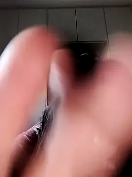 caldaevogliosa81 online show from 10/06/25, 09:18