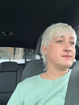 Snapshot of Rozendefotz chatting on 03/15/26, 11:05 Rozendefotz online show from 03/15/26, 11:05