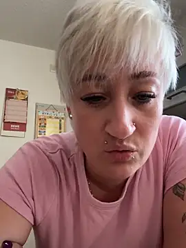 Snapshot of Rozendefotz chatting on 03/20/26, 06:51 Rozendefotz online show from 03/20/26, 06:51