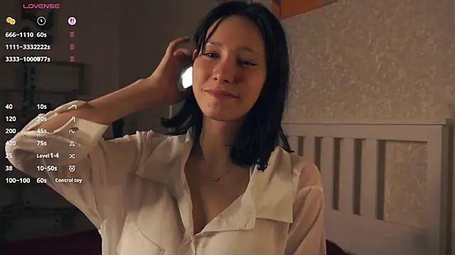 Snapshot of IrenePlamer chatting on 10/11/25, 08:18 IrenePlamer online show from 10/11/25, 08:18