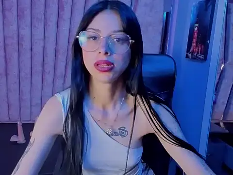 Dulce Miaa  online show from 09/13/25, 03:23