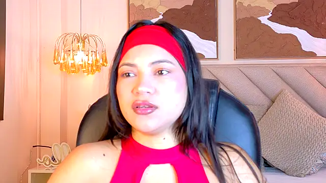 kendalFox  online show from 10/17/25, 01:03