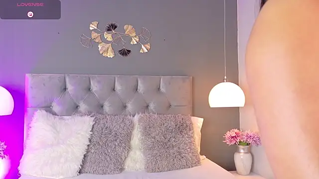 kendalFox  online show from 03/06/26, 10:28