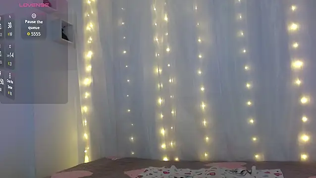 NoraParkeer online show from 09/30/25, 06:46