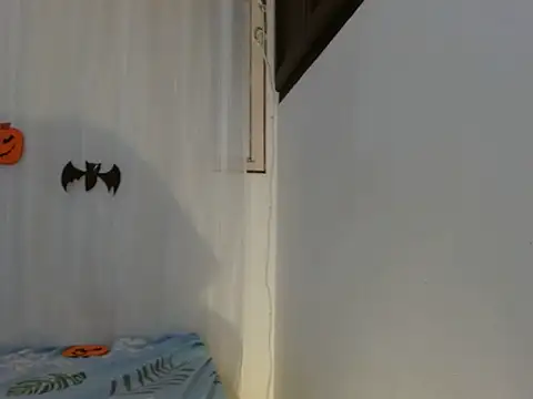 NoraParkeer online show from 10/11/25, 07:12