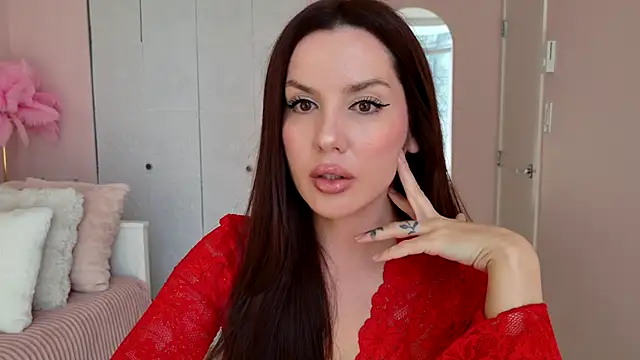 Snapshot of SirenSwitch chatting on 04/23/26, 09:17 SirenSwitch online show from 04/23/26, 09:17