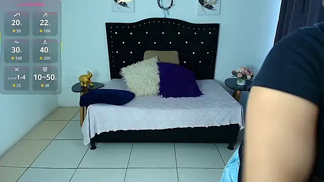 SammySmall F w online show from 11/22/25, 10:09