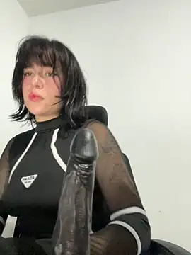 aliciia 23 online show from 10/13/25, 03:39