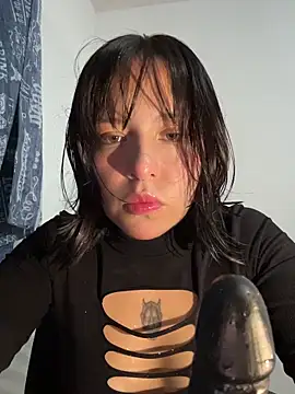 aliciia 23 online show from 10/27/25, 11:09