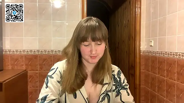 MaroonMoon  online show from 11/02/25, 08:55