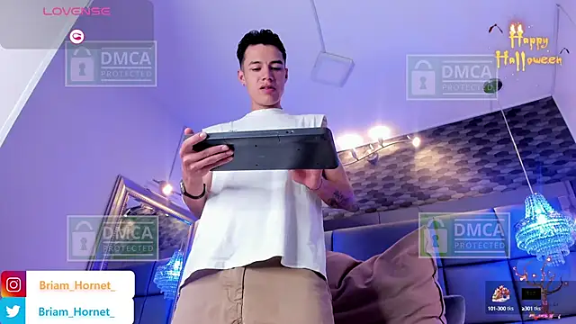 Briam Hornet  online show from 10/09/25, 09:13