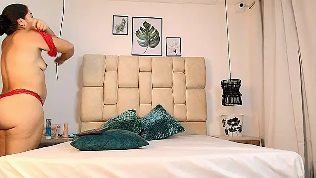 Snapshot of elizawiliamst chatting on 09/10/25, 01:22 elizawiliamst online show from 09/10/25, 01:22