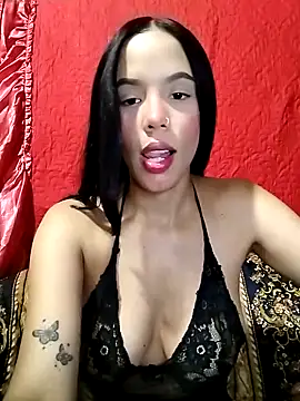 Snapshot of Vyxen__ chatting on 10/21/25, 03:51 Vyxen   online show from 10/21/25, 03:51