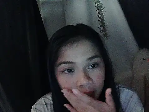 Snapshot of Zachariah_05 chatting on 03/06/26, 01:40 Zachariah 05 online show from 03/06/26, 01:40