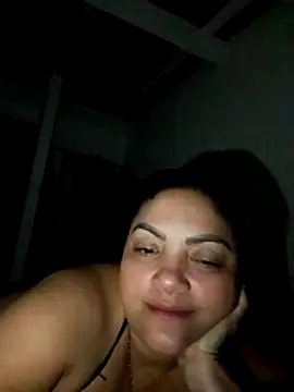 Snapshot of tiffany_Johnson1 chatting on 11/03/25, 02:35 tiffany Johnson1 online show from 11/03/25, 02:35