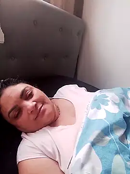 Snapshot of tiffany_Johnson1 chatting on 11/16/25, 02:11 tiffany Johnson1 online show from 11/16/25, 02:11