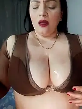 Snapshot of tiffany_Johnson1 chatting on 06/22/26, 11:35 tiffany Johnson1 online show from 06/22/26, 11:35