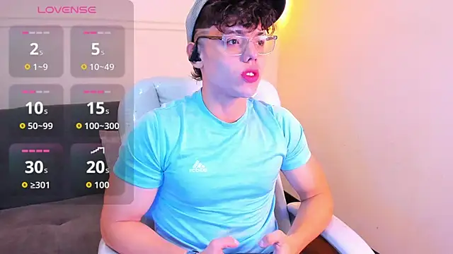 Snapshot of Jhoumod_21 chatting on 09/12/25, 10:26 Jhoumod 21 online show from 09/12/25, 10:26