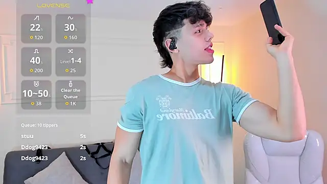 Snapshot of Jhoumod_21 chatting on 09/18/25, 10:17 Jhoumod 21 online show from 09/18/25, 10:17