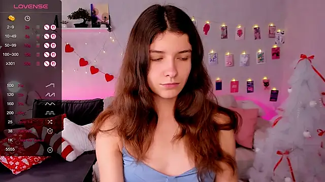 Snapshot of amy_cute_cat chatting on 12/19/25, 08:54 amy cute cat online show from 12/19/25, 08:54