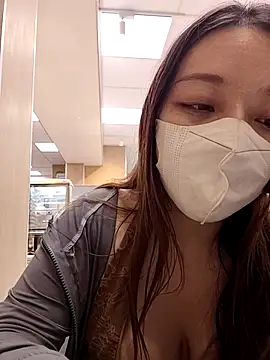 Snapshot of Lovelyanan chatting on 10/02/25, 01:40 Lovelyanan online show from 10/02/25, 01:40