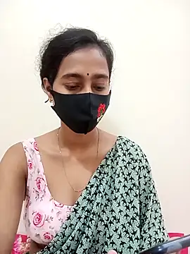 Snapshot of Softecho-03 chatting on 10/20/25, 06:19 Softecho-03 online show from 10/20/25, 06:19