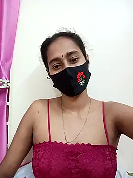 Snapshot of Softecho-03 chatting on 10/28/25, 11:58 Softecho-03 online show from 10/28/25, 11:58