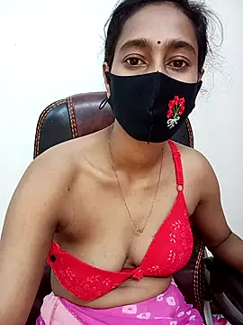 Snapshot of Softecho-03 chatting on 10/29/25, 12:02 Softecho-03 online show from 10/29/25, 12:02