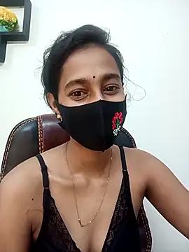 Snapshot of Softecho-03 chatting on 10/30/25, 12:45 Softecho-03 online show from 10/30/25, 12:45