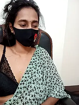 Snapshot of Softecho-03 chatting on 11/03/25, 09:05 Softecho-03 online show from 11/03/25, 09:05