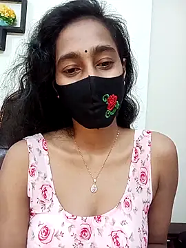 Snapshot of Softecho-03 chatting on 11/10/25, 07:13 Softecho-03 online show from 11/10/25, 07:13