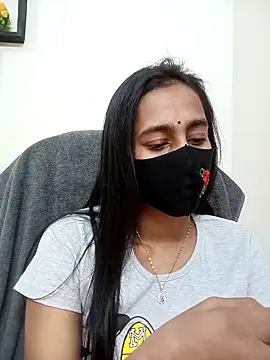 Snapshot of Softecho-03 chatting on 11/16/25, 12:00 Softecho-03 online show from 11/16/25, 12:00