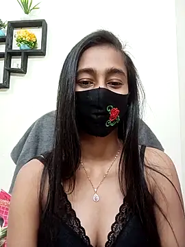 Snapshot of Softecho-03 chatting on 11/17/25, 12:22 Softecho-03 online show from 11/17/25, 12:22