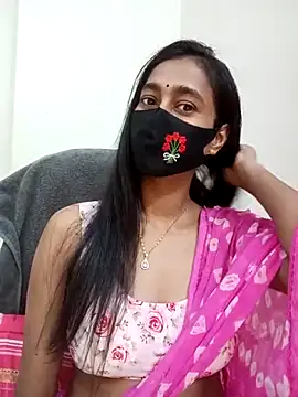 Snapshot of Softecho-03 chatting on 11/22/25, 08:30 Softecho-03 online show from 11/22/25, 08:30