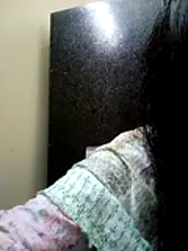 Snapshot of Softecho-03 chatting on 11/25/25, 06:13 Softecho-03 online show from 11/25/25, 06:13