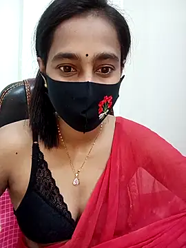 Snapshot of Softecho-03 chatting on 11/26/25, 10:22 Softecho-03 online show from 11/26/25, 10:22