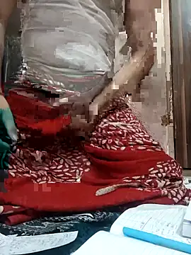 Snapshot of mohan_092 chatting on 12/14/25, 10:42 mohan 092 online show from 12/14/25, 10:42