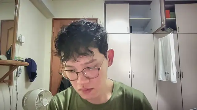 Passionatetwink2 online show from 09/11/25, 04:34