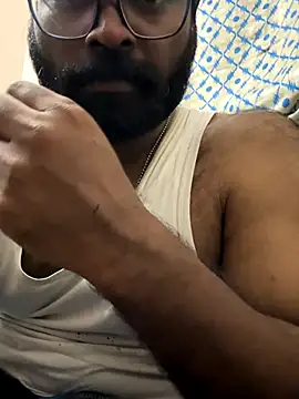 Snapshot of DJLOVE280825 chatting on 11/03/25, 11:26 DJLOVE280825 online show from 11/03/25, 11:26