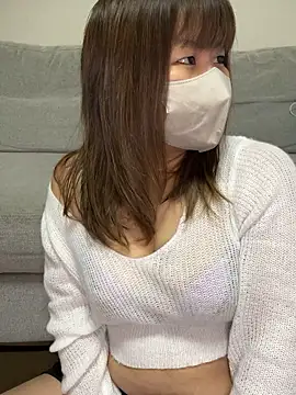 Snapshot of xxx_yuna_xxx chatting on 11/21/25, 07:12 xxx yuna xxx online show from 11/21/25, 07:12