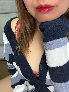 Snapshot of xxx_yuna_xxx chatting on 12/13/25, 09:42 xxx yuna xxx online show from 12/13/25, 09:42