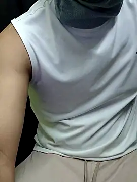 chocolate alone online show from 11/04/25, 07:07