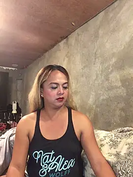 Snapshot of ahnela69xxx chatting on 09/16/25, 02:40 ahnela69xxx online show from 09/16/25, 02:40