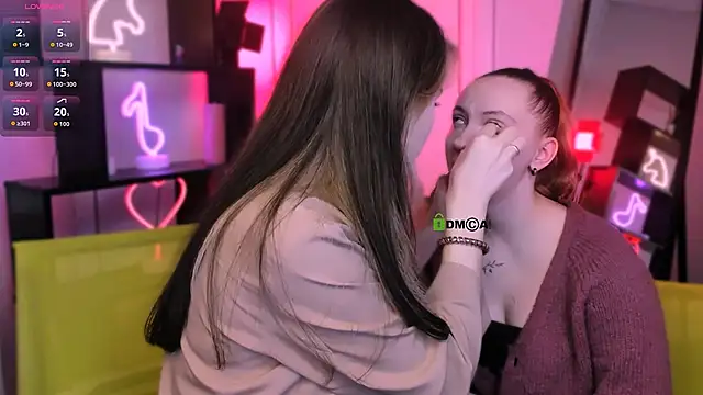 Snapshot of mila_glow1 chatting on 11/30/25, 07:29 mila glow1 online show from 11/30/25, 07:29