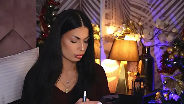 Snapshot of EvaRhea chatting on 12/23/25, 03:48 EvaRhea online show from 12/23/25, 03:48