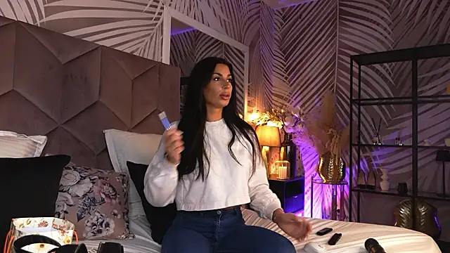 Snapshot of EvaRhea chatting on 03/06/26, 03:47 EvaRhea online show from 03/06/26, 03:47