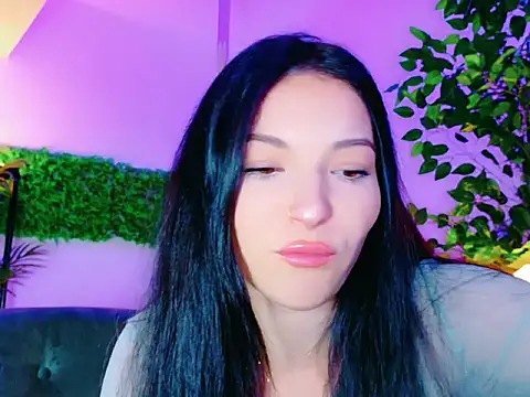 Snapshot of CutenessGirl chatting on 11/07/25, 08:03 CutenessGirl online show from 11/07/25, 08:03